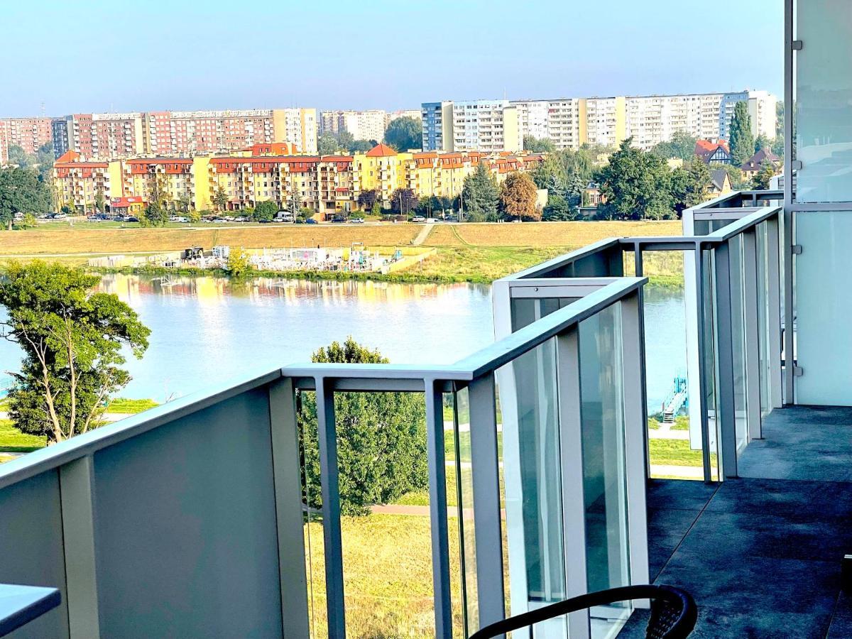 Apartament Z Tarasem I Widokiem Na Odre Wrocław Eksteriør billede